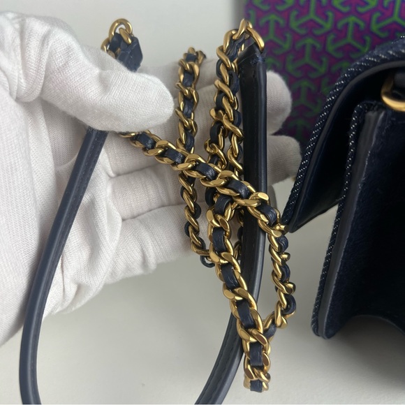 NWT Tory Burch Britten Denim Chain Wallet With Wristlet - Picture 7 of 16
